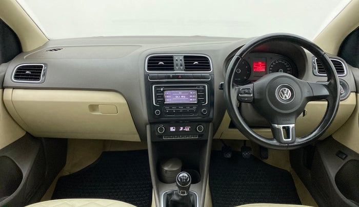 2014 Volkswagen Vento HIGHLINE PETROL, Petrol, Manual, 37,558 km, Dashboard