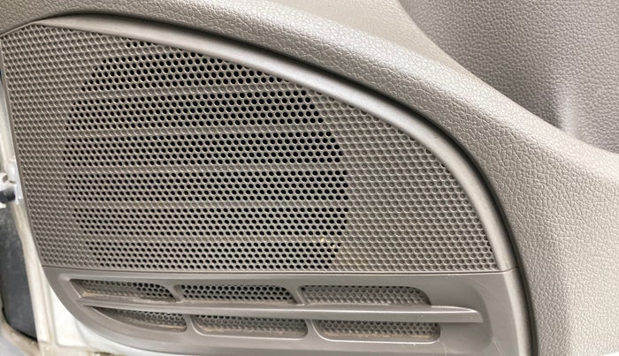 2014 Volkswagen Vento HIGHLINE PETROL, Petrol, Manual, 37,558 km, Speaker