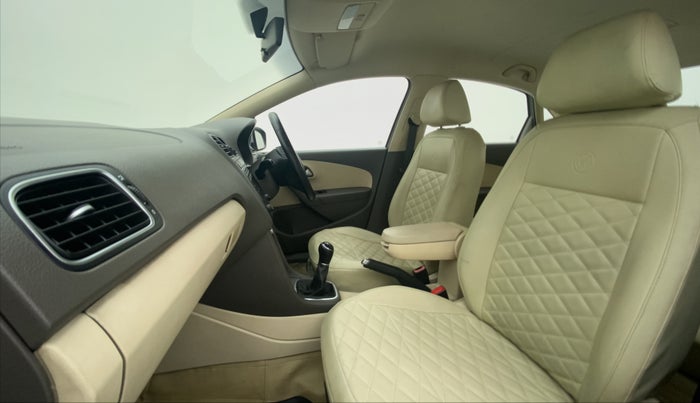2014 Volkswagen Vento HIGHLINE PETROL, Petrol, Manual, 37,558 km, Right Side Front Door Cabin