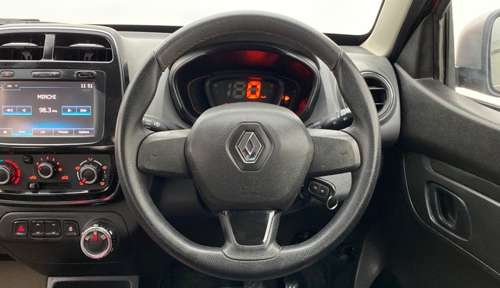2018 Renault Kwid 1.0 RXT Opt AT, Petrol, Automatic, 24,611 km, Steering Wheel Close Up