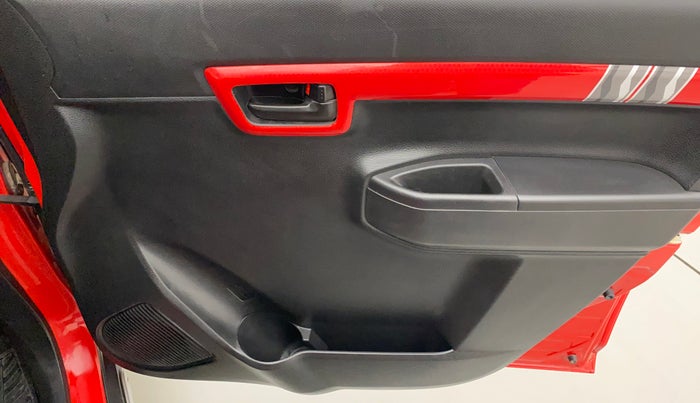 2019 Maruti S PRESSO VXI AMT, Petrol, Automatic, 75,346 km, Driver Side Door Panels Control