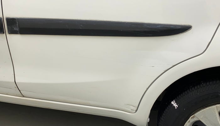 2012 Maruti Ritz VXI, Petrol, Manual, 1,11,046 km, Rear left door - Minor scratches