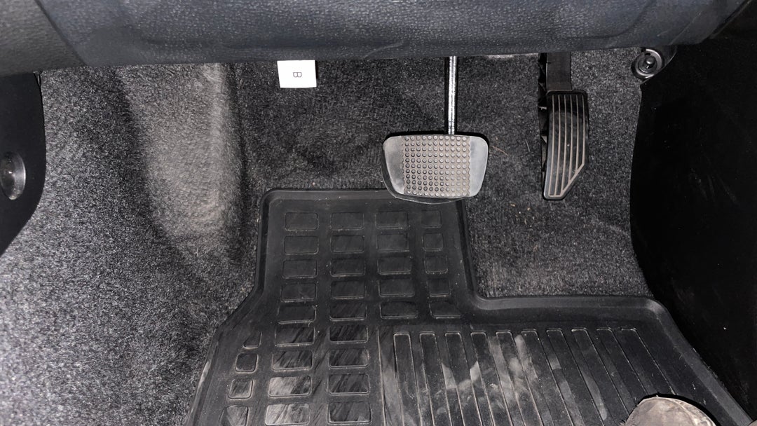 2024 Mazda BT-50 Gt (4x4), Automatic, 13433 km, Pedals and Footmat
