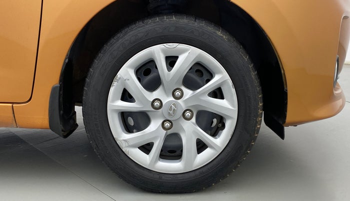 2017 Hyundai Grand i10 MAGNA 1.2 KAPPA VTVT, Petrol, Manual, 26,312 km, Right Front Wheel