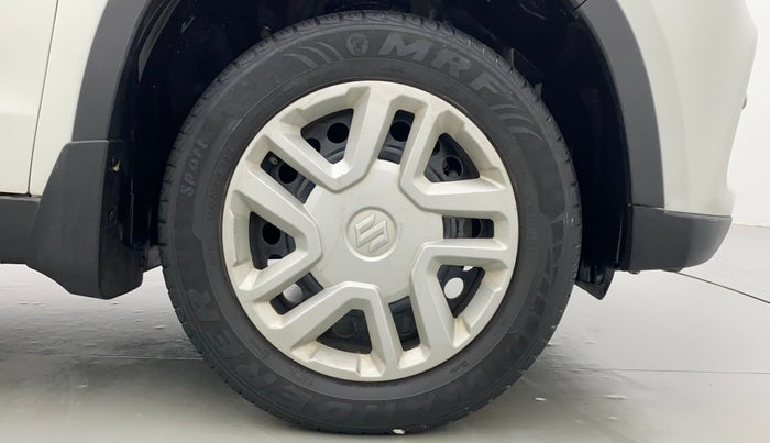 2017 Maruti Vitara Brezza VDI, Diesel, Manual, 26,350 km, Right Front Wheel