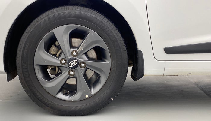 2019 Hyundai Grand i10 SPORTZ DUAL TONE 1.2 VTVT, Petrol, Manual, 43,550 km, Left Front Wheel