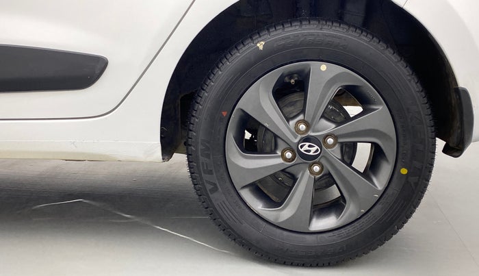 2019 Hyundai Grand i10 SPORTZ DUAL TONE 1.2 VTVT, Petrol, Manual, 43,550 km, Left Rear Wheel