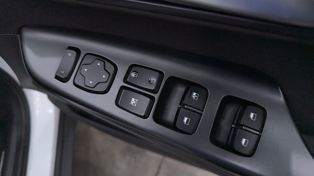 2021 Hyundai Kona (FWD), Automatic, 102614 km, Drivers Side Door Panel Controls