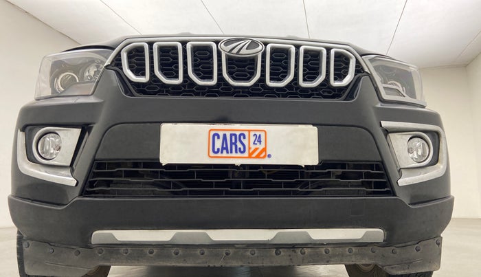 2018 Mahindra Scorpio S11, Diesel, Manual, 40,233 km, Front bumper - Paint has minor damage