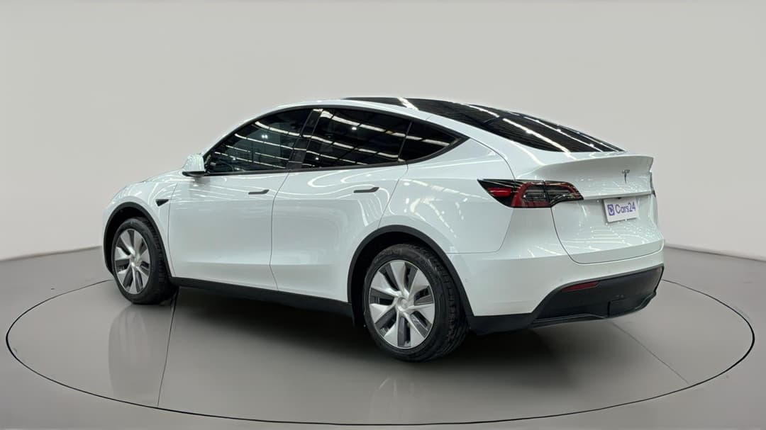 2023 Tesla Model Y Rear-wheel Drive, Automatic, 29867 km, Left Back Diagonal (45- Degree) View