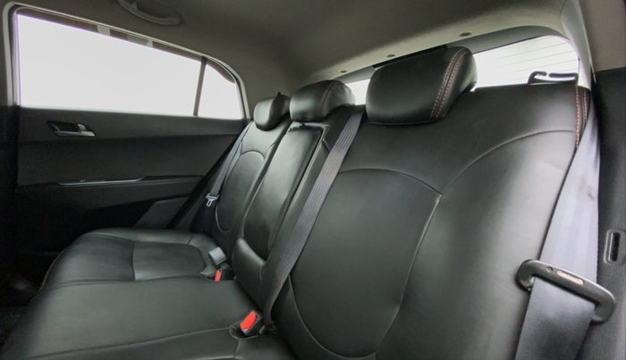 2016 Hyundai Creta 1.6 CRDI SX PLUS AUTO, Diesel, Automatic, 49,071 km, Right Side Rear Door Cabin