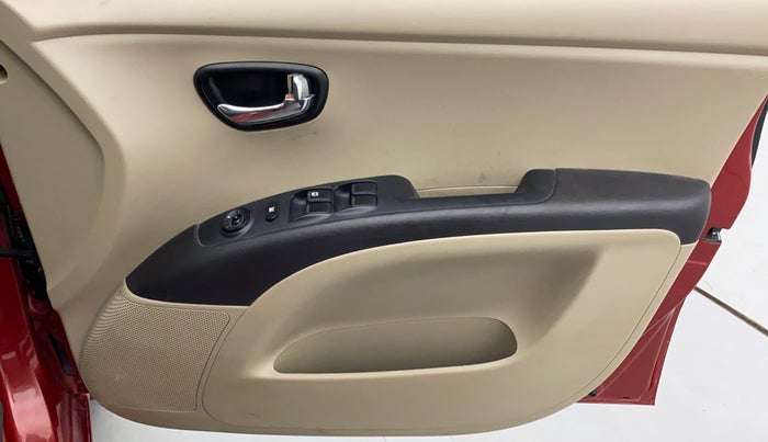 2011 Hyundai i10 SPORTZ 1.2 KAPPA2, Petrol, Manual, 33,758 km, Driver Side Door Panels Controls