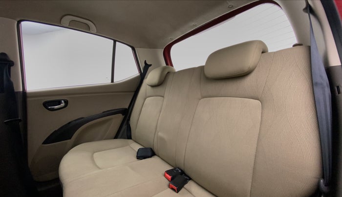 2011 Hyundai i10 SPORTZ 1.2 KAPPA2, Petrol, Manual, 33,758 km, Right Side Door Cabin View