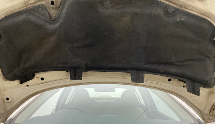 2014 Honda City V MT DIESEL, Diesel, Manual, 97,743 km, Bonnet (hood) - Insulation cover has minor damage