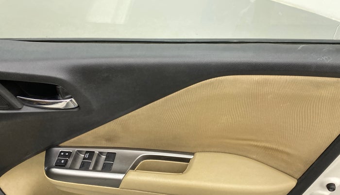 2014 Honda City V MT DIESEL, Diesel, Manual, 97,743 km, Right front window switch / handle - Power window makes minor noise