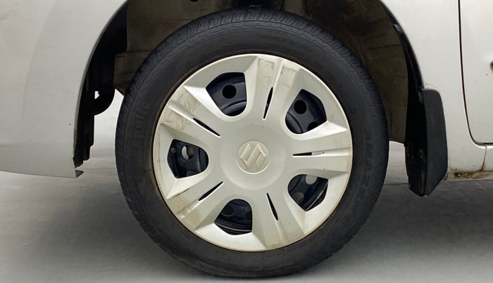 2015 Maruti Wagon R 1.0 VXI, Petrol, Manual, 49,865 km, Left Front Wheel