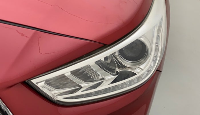 2018 Hyundai Verna 1.6 VTVT SX, Petrol, Manual, 55,600 km, Left headlight - Faded