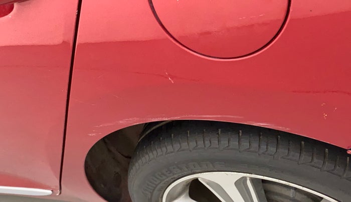 2018 Hyundai Verna 1.6 VTVT SX, Petrol, Manual, 55,600 km, Left quarter panel - Minor scratches