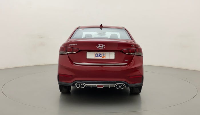 2018 Hyundai Verna 1.6 VTVT SX, Petrol, Manual, 55,600 km, Back/Rear
