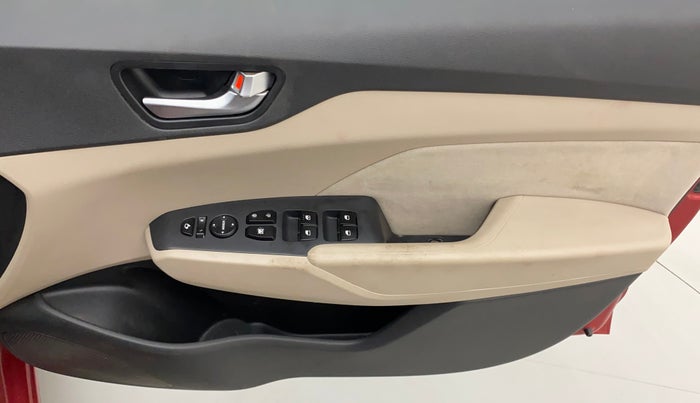 2018 Hyundai Verna 1.6 VTVT SX, Petrol, Manual, 55,600 km, Driver Side Door Panels Control
