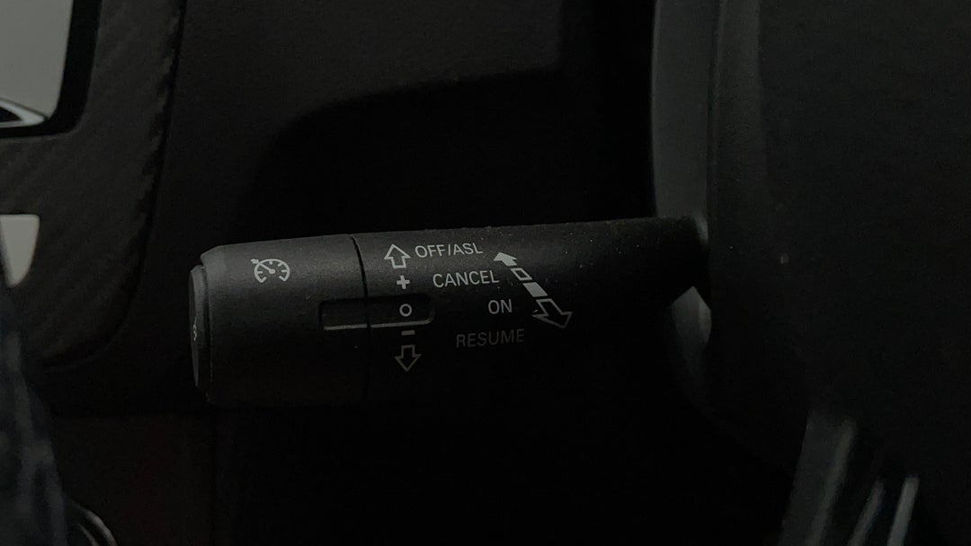 2024 MG ZS Excite, Automatic, 9564 km, Cruise Control