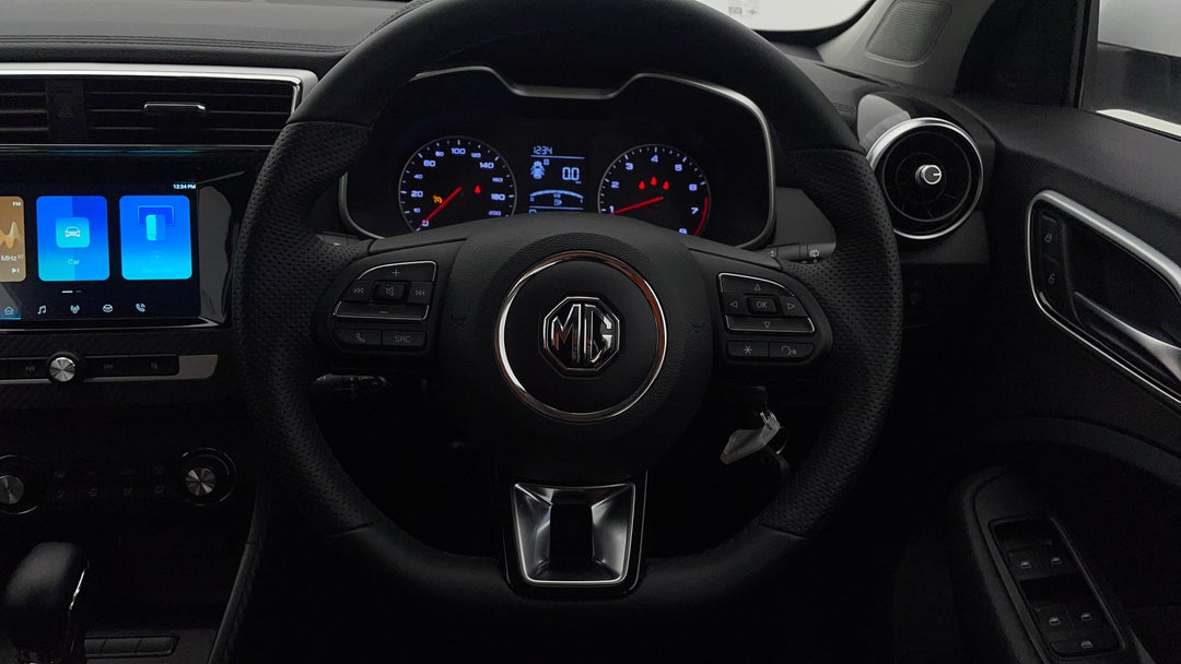 2024 MG ZS Excite, Automatic, 9564 km, Steering Wheel Close-up