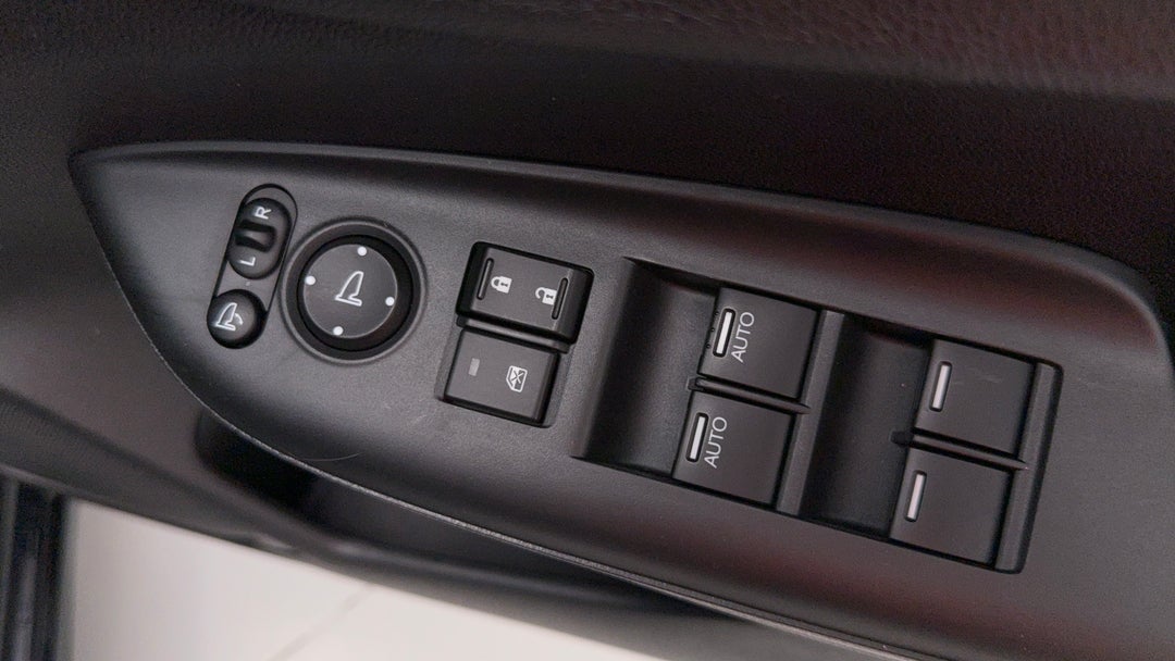 2014 Honda Jazz Vti-l, Automatic, 45756 km, Drivers Side Door Panel Controls