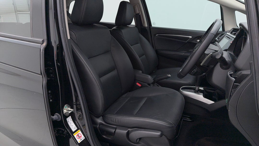 2014 Honda Jazz Vti-l, Automatic, 45756 km, Right Side Front Door Cabin View