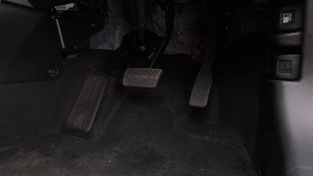 2014 Honda Jazz Vti-l, Automatic, 45756 km, Pedals and Footmat