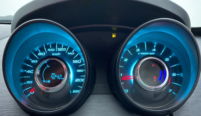2019 Mahindra XUV500 W5 FWD, Diesel, Manual, 4,281 km, Odometer Image