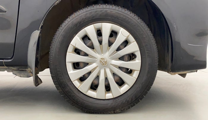 2012 Toyota Etios G, Petrol, Manual, 66,371 km, Right Front Wheel