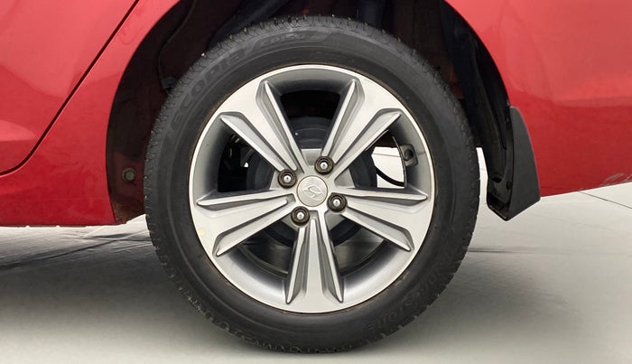 2018 Hyundai Verna 1.6 SX VTVT, Petrol, Manual, 23,456 km, Left Rear Wheel