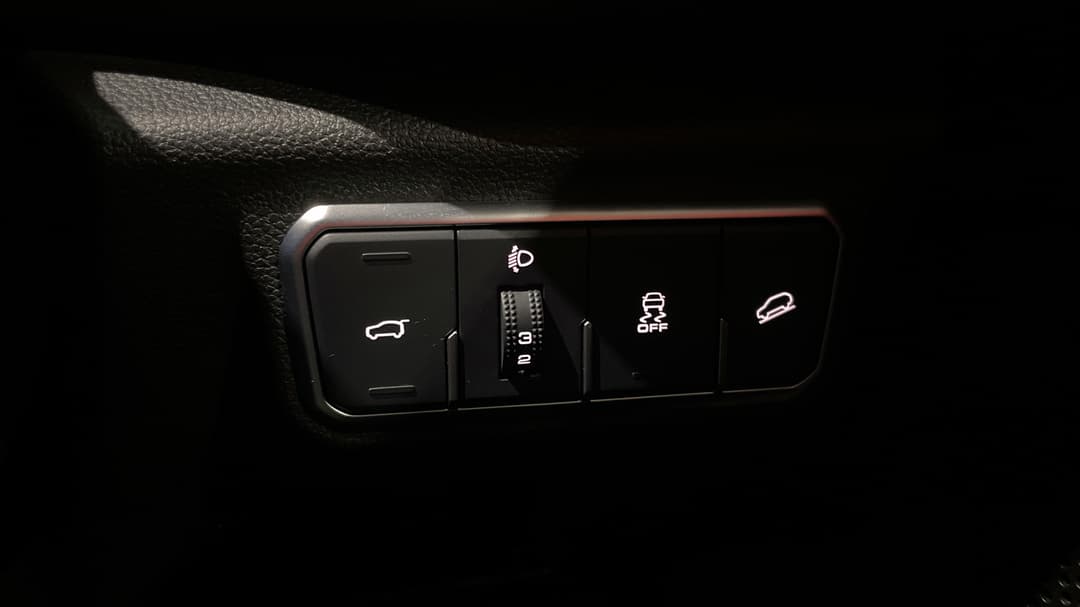 2021 GWM Haval H6 Ultra AWD, Automatic, 58045 km, Utility Switches/Buttons