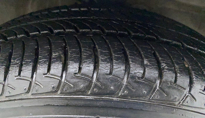 2018 Maruti Celerio VXI d, Petrol, Manual, 20,613 km, Right Front Tyre Tread