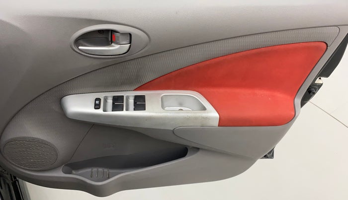 2011 Toyota Etios Liva VX, Petrol, Manual, 43,535 km, Driver Side Door Panels Control