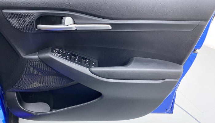 2019 KIA SELTOS HTK 1.5 PETROL, Petrol, Manual, 19,895 km, Driver Side Door Panels Control