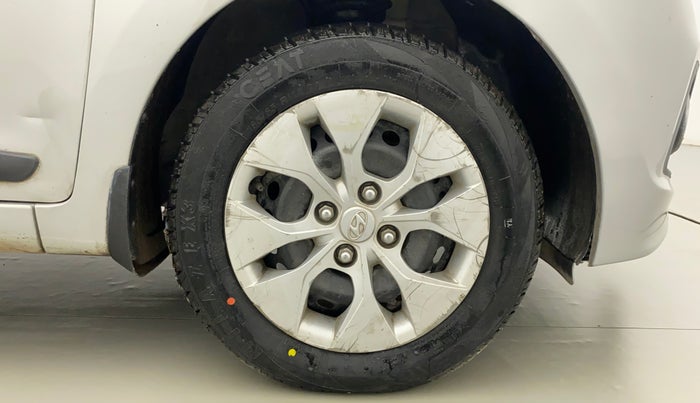 2014 Hyundai Xcent S 1.2, Petrol, Manual, 96,310 km, Right Front Wheel