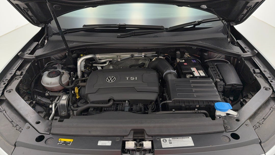 2019 Volkswagen Tiguan 162 Tsi Highline, Automatic, 64356 km, Open Bonnet (Engine)