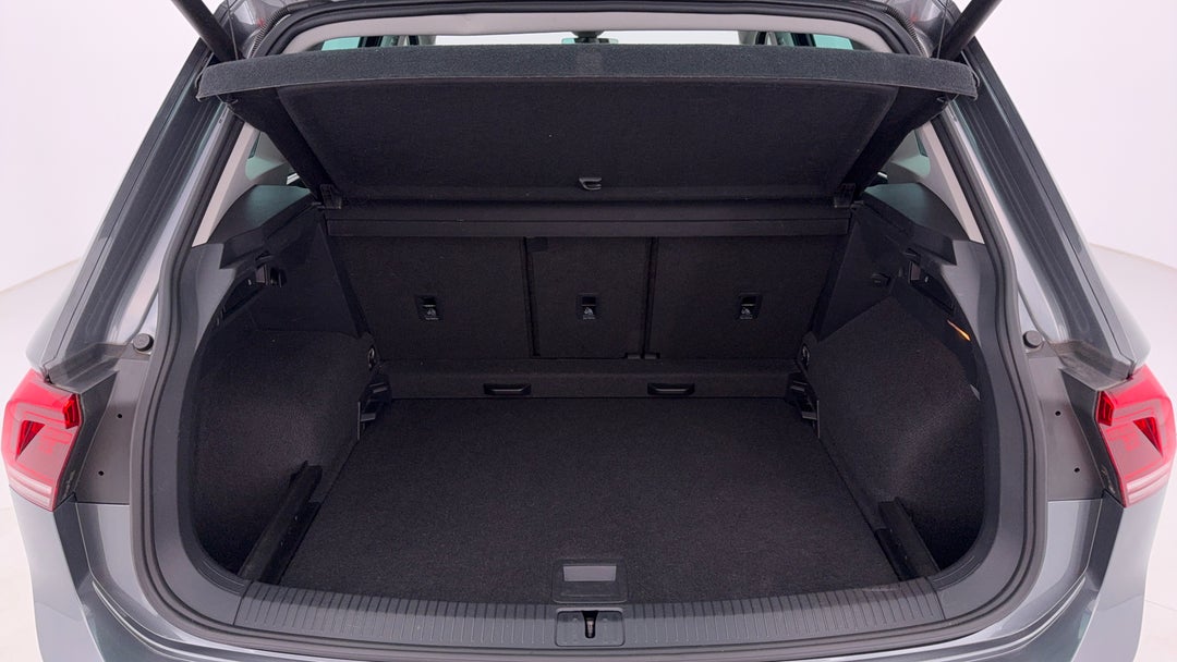 2019 Volkswagen Tiguan 162 Tsi Highline, Automatic, 64356 km, Boot Inside View