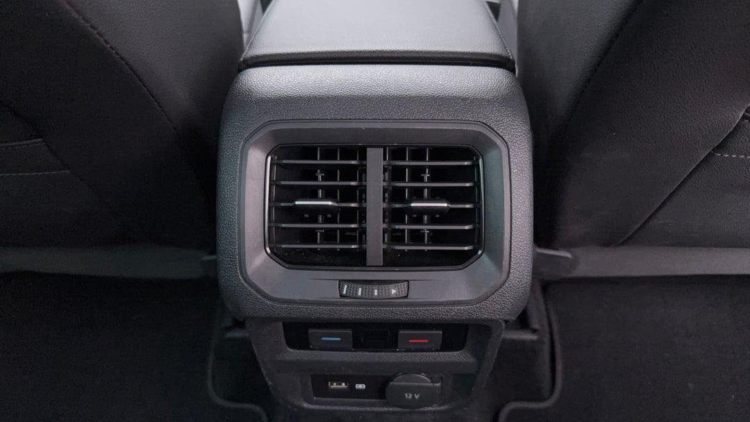 2019 Volkswagen Tiguan 162 Tsi Highline, Automatic, 64356 km, Rear A/C Vent