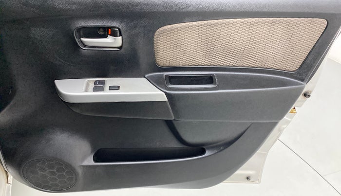 2014 Maruti Wagon R 1.0 LXI CNG, CNG, Manual, 63,426 km, Driver Side Door Panels Control