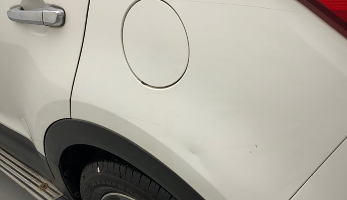 2017 Hyundai Creta SX PLUS AT 1.6 PETROL, Petrol, Automatic, 87,878 km, Left quarter panel - Minor scratches
