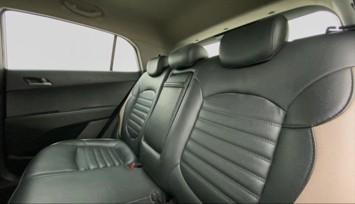2017 Hyundai Creta SX PLUS AT 1.6 PETROL, Petrol, Automatic, 87,878 km, Right Side Rear Door Cabin
