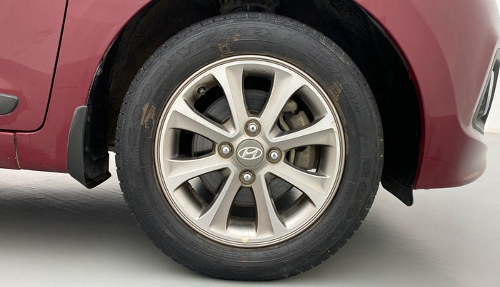 2016 Hyundai Grand i10 ASTA 1.2 (O) VTVT, Petrol, Manual, 32,892 km, Right Front Wheel