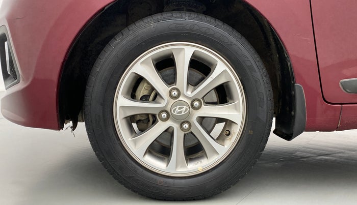 2016 Hyundai Grand i10 ASTA 1.2 (O) VTVT, Petrol, Manual, 32,892 km, Left Front Wheel