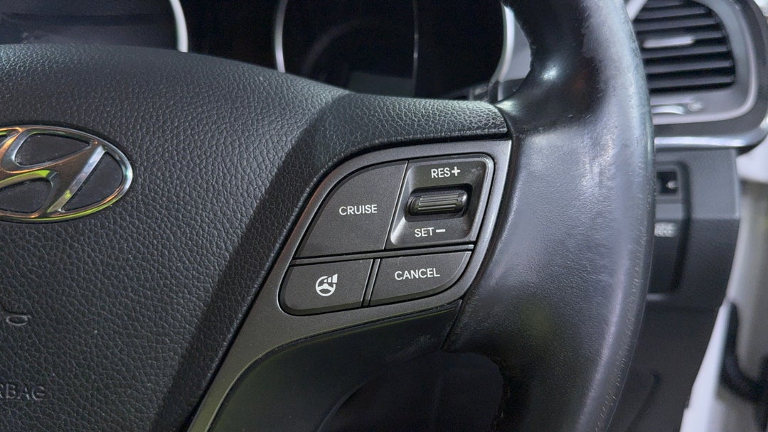 2013 Hyundai Santa Fe Highlander Crdi (4x4), Automatic, 140332 km, Cruise Control