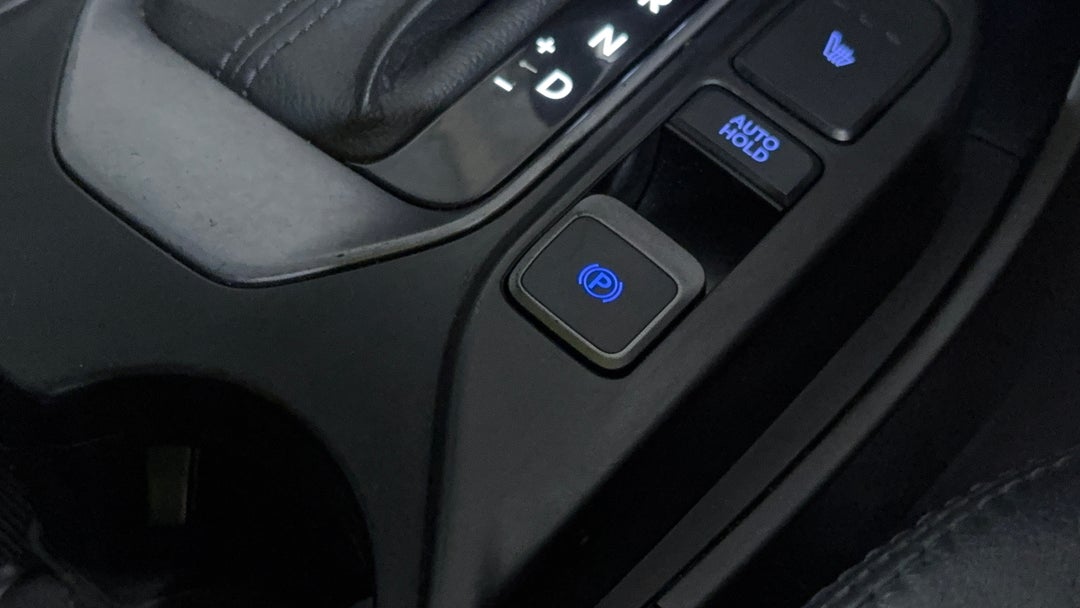 2013 Hyundai Santa Fe Highlander Crdi (4x4), Automatic, 140332 km, Handbrake