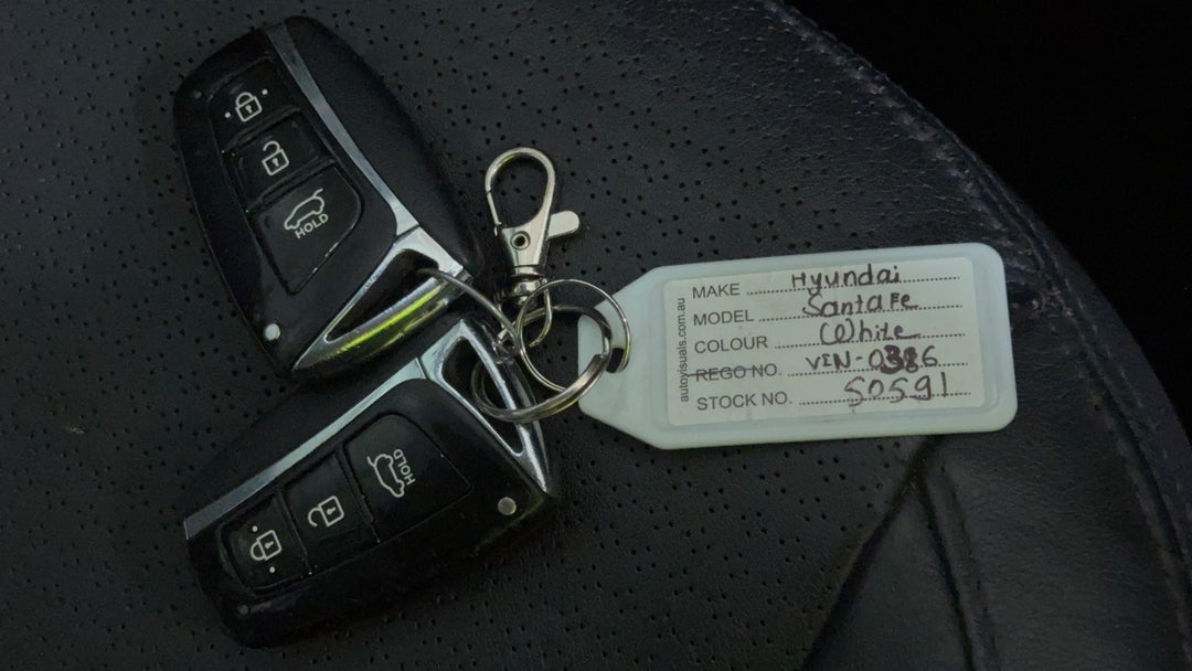 2013 Hyundai Santa Fe Highlander Crdi (4x4), Automatic, 140332 km, Key Close-up