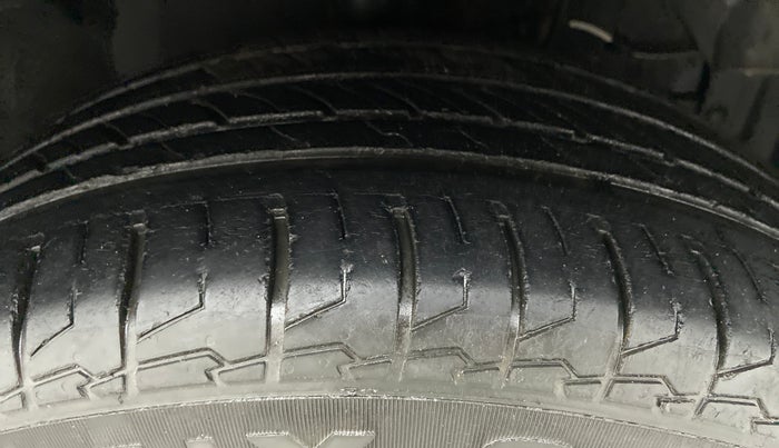 2018 Maruti S Cross ZETA 1.3 SHVS, Diesel, Manual, 22,993 km, Right Front Tyre Tread