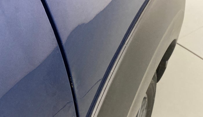 2019 Maruti XL6 ALPHA AT, CNG, Automatic, 96,827 km, Left quarter panel - Slightly dented